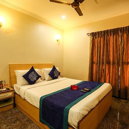 Vaishnavi Group Of Hotels Хидерабад Екстериор снимка